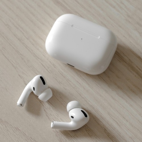 AirPods/AirPods Proの片方が聞こえない…故障？ それとも…対策