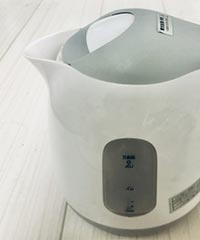 注ぎ口が広いタイプの電気ケトル