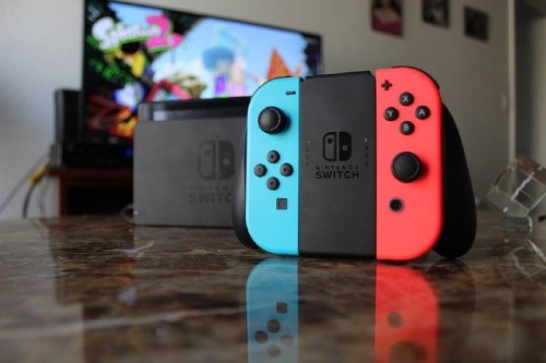 ニンテンドースイッチ本体購入前の確認事項まとめ スイッチライトとの違いやコントローラーなど解説 家電小ネタ帳 株式会社ノジマ サポートサイト