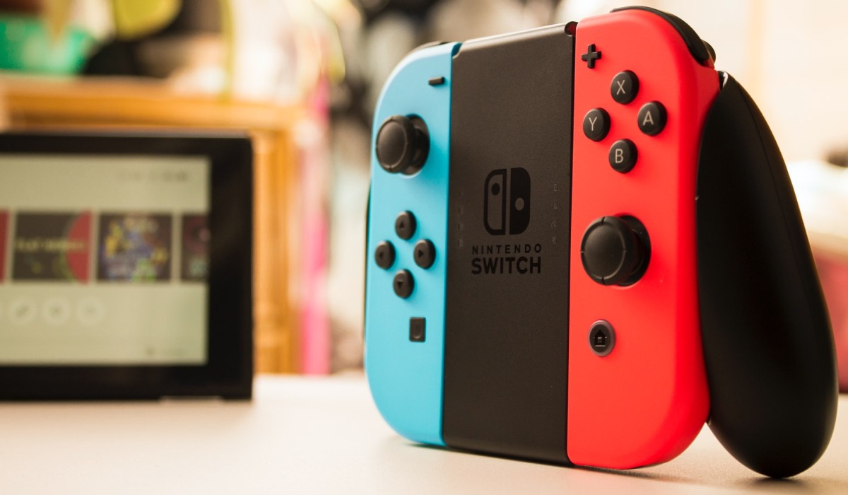 ニンテンドースイッチ本体購入前の確認すること｜スイッチライトとの ...