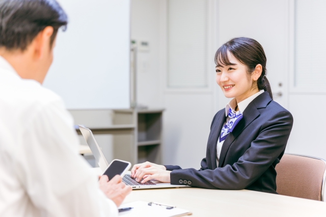 デメリット1．店舗でサポートを受けられないケースがある