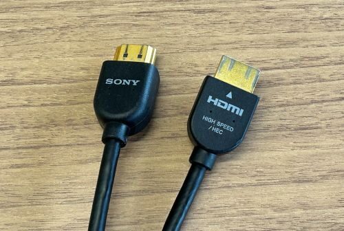 HDMIケーブル