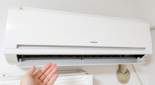 10分経過して冷たい風が出ているのを確認したら、そのままさらに20分～30分運転を続ける